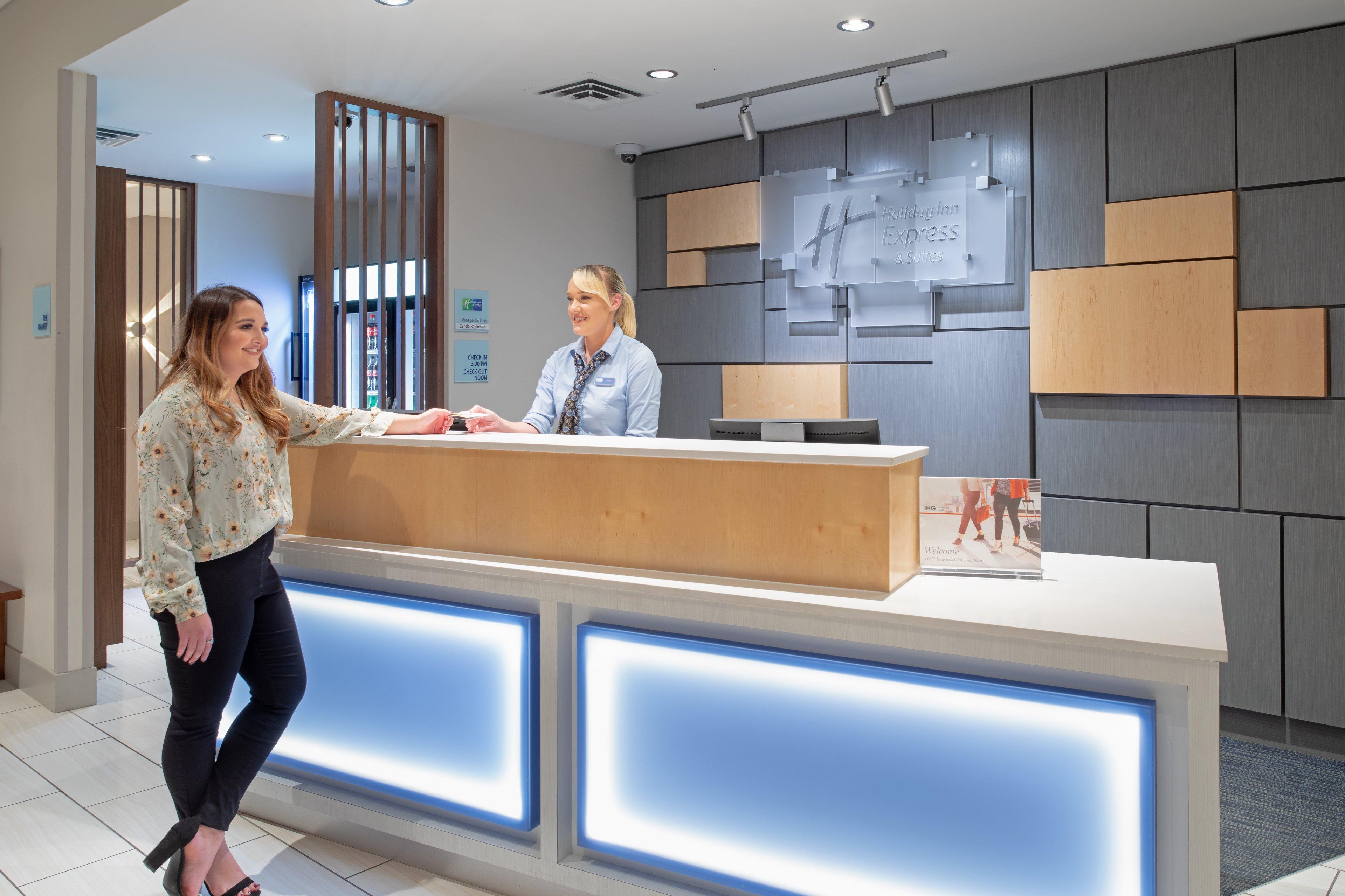 Holiday Inn Express & Suites - Sterling By Ihg Eksteriør billede